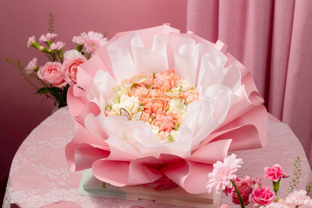 SCake banh-kem-bouquet-flowers-hop-mica-2