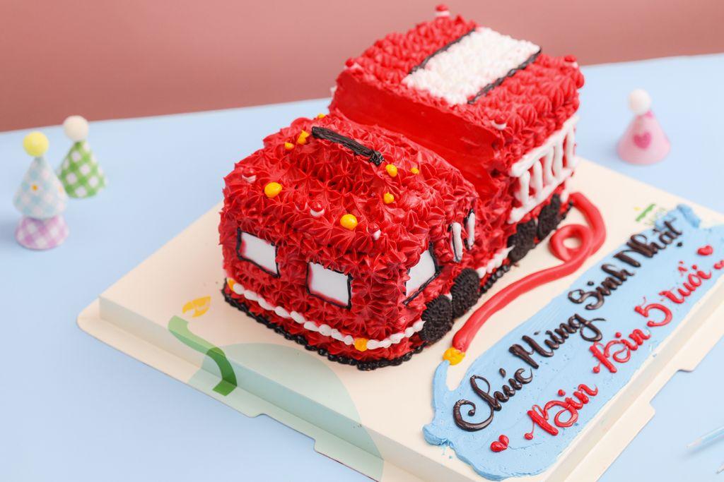 SCake banh-kem-fire-truck-1