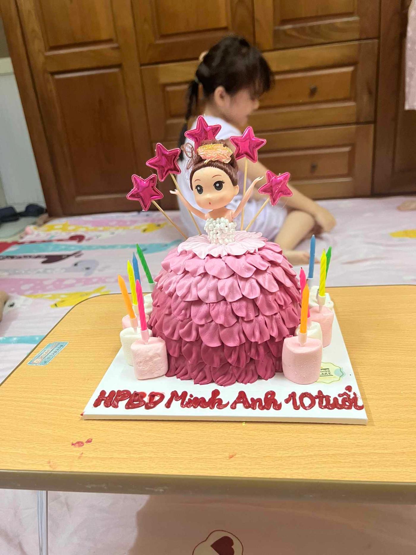 Ảnh feedback sản phẩm Bánh kem Pinky Princess