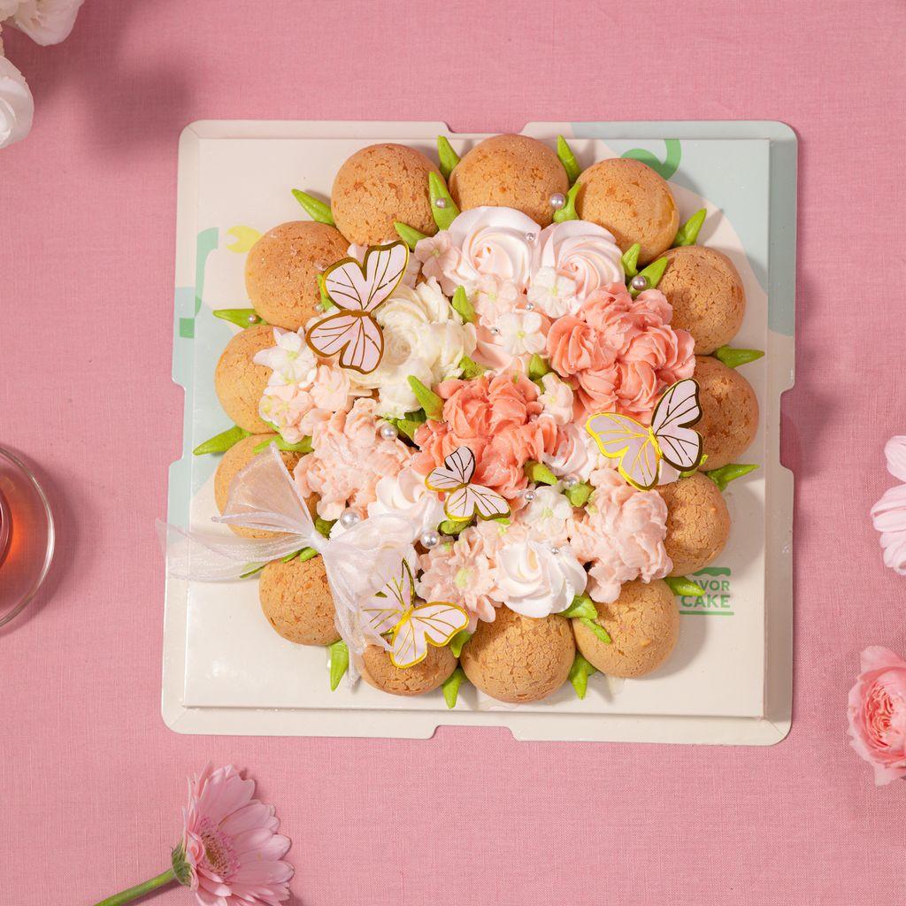 SCake set-banh-su-kem-bouquet-flowers