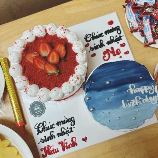 Combo Bánh red velvet tròn dâu Đà Lạt + Bánh kem Galaxy Blue