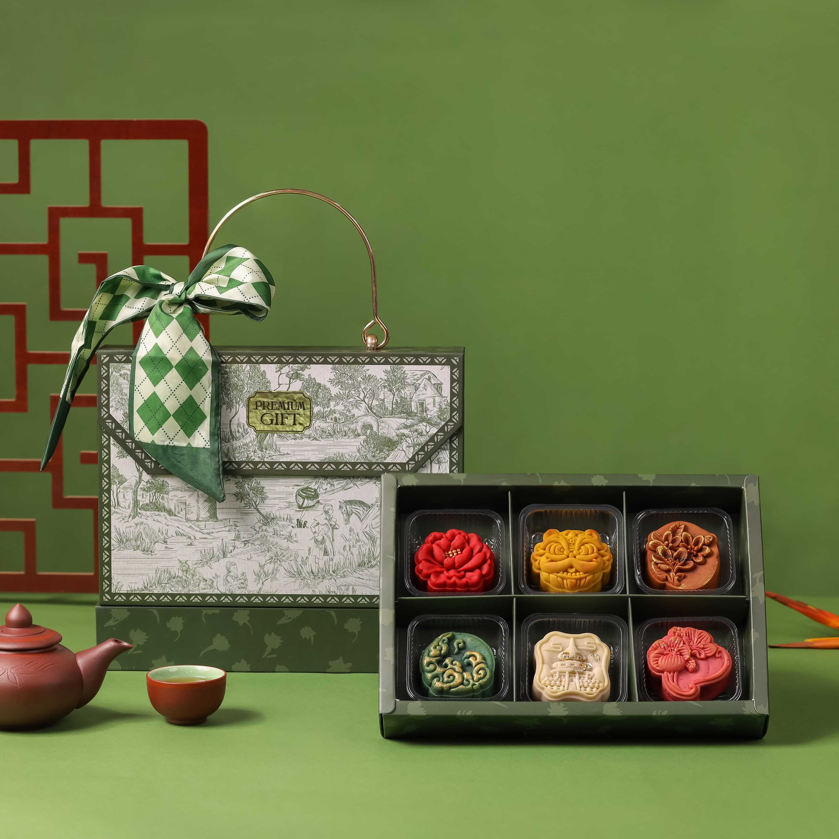 mooncake savor cake